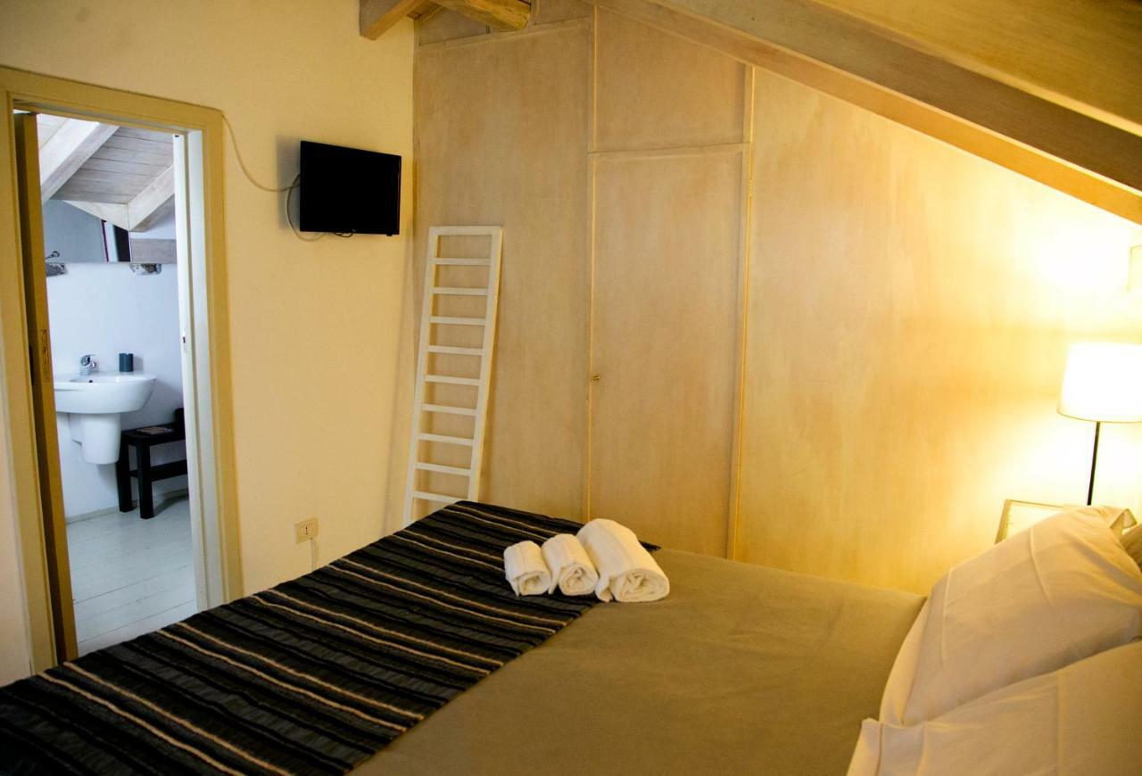 Suittom Apartment Catánia Buitenkant foto